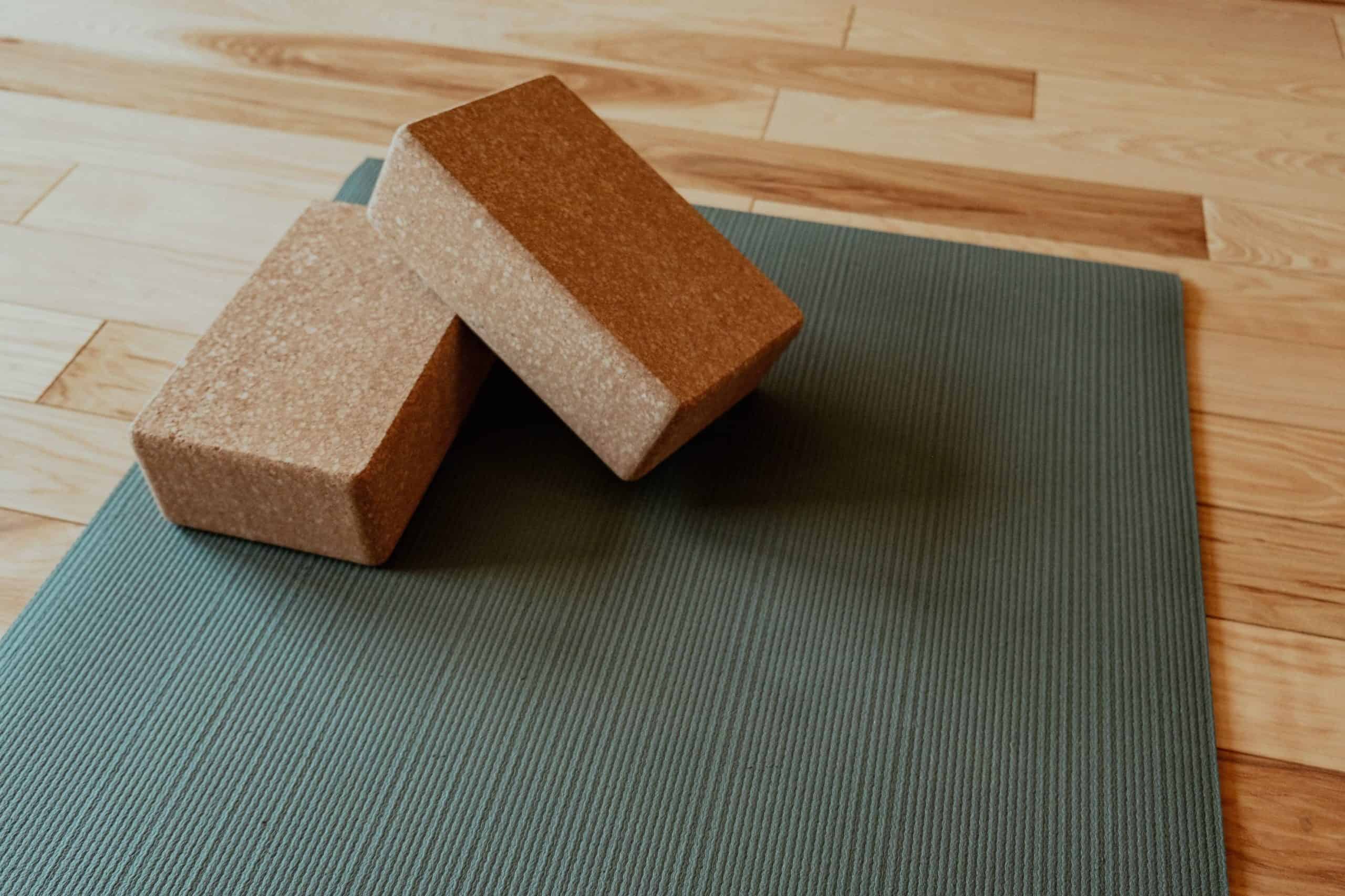 Zuda – How to Use Yoga Blocks